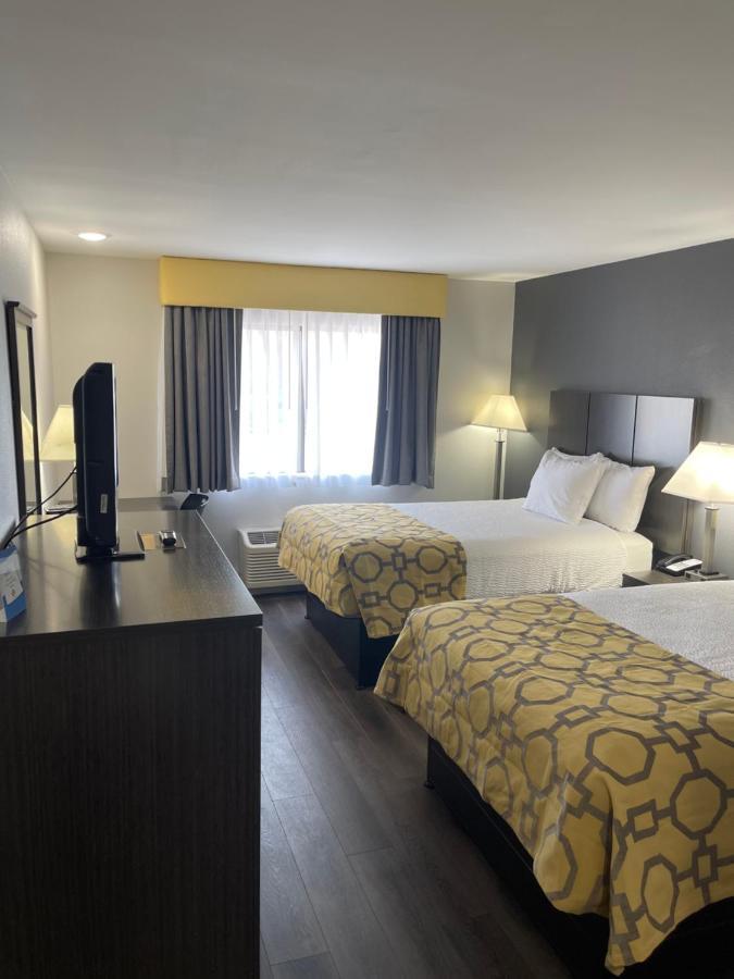 Baymont By Wyndham Branford/New Haven Hotel Eksteriør billede