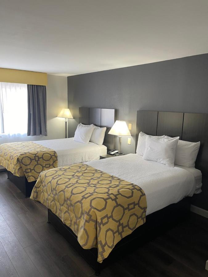 Baymont By Wyndham Branford/New Haven Hotel Eksteriør billede